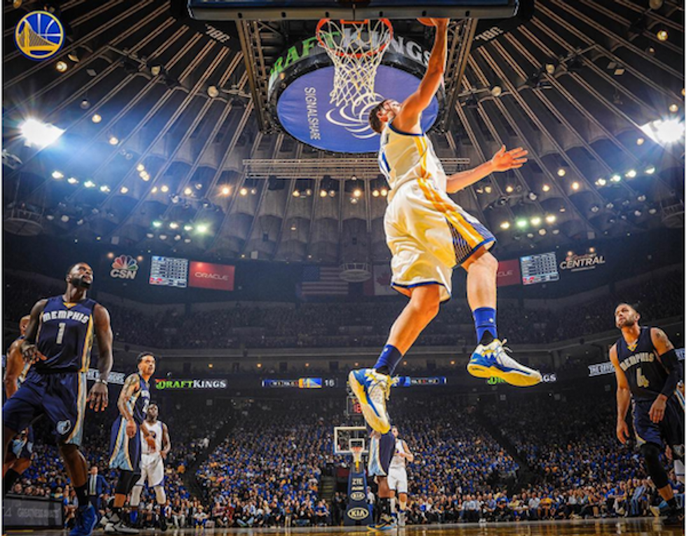 The Golden State Warriors Make NBA History! See Photos From The Game
