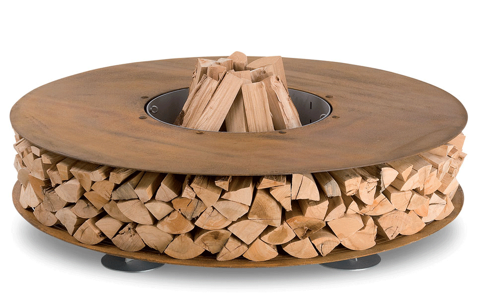 "Roughing It" With Outdoor Fire Pits
