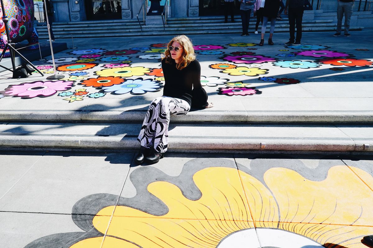 Artist Megan Wilson Interrupted Sunday With Hundreds of Hand-Painted Flowers at Asian Art Museum