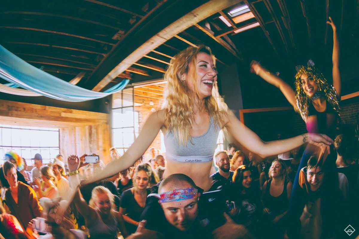 Rooftop Yoga, a Booze-Free Dance Party + More Ways to Be Well This Week
