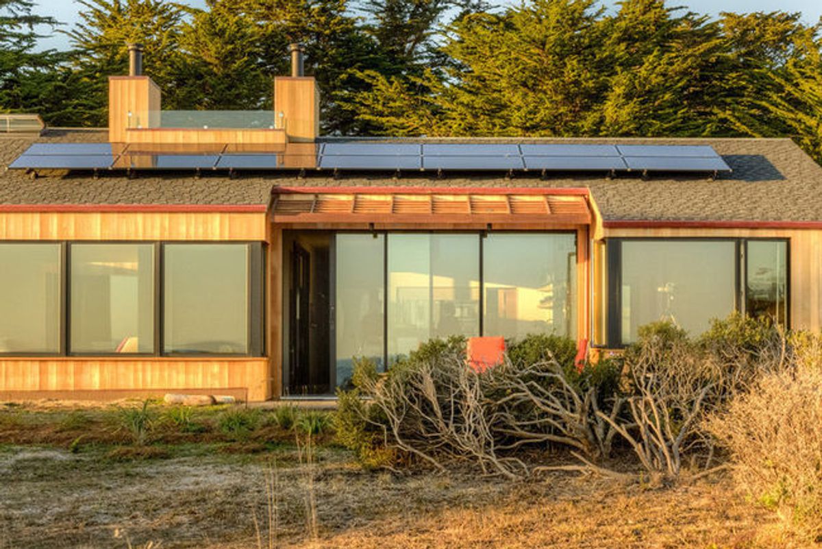House Tour: Oceanfront Living Goes Sustainable at a New Zenned-Out Sea Ranch Abode