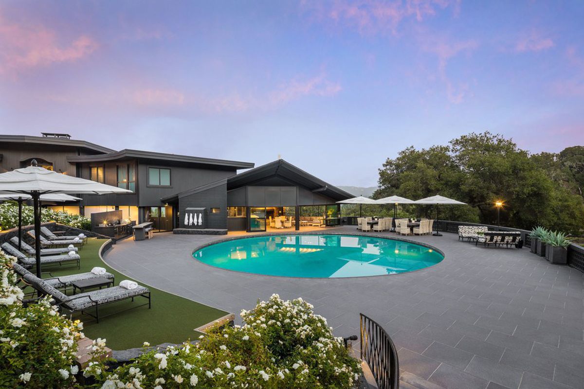 $10.5M Woodside Vineyard Estate Is Basically a Fancy Resort