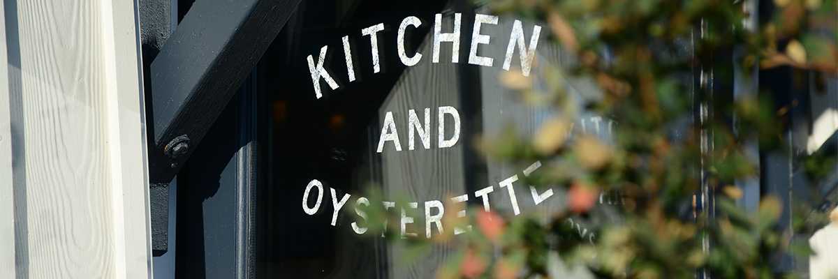 Salt Wood Kitchen and Oysterette: A Seafood Mecca in Marina