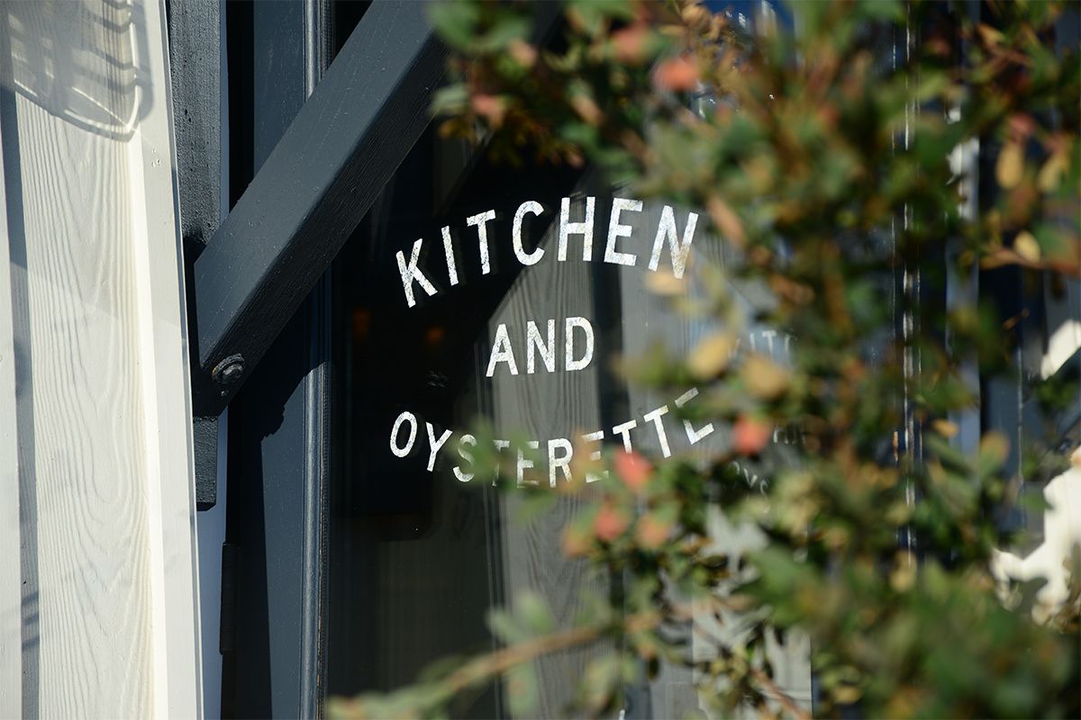 Salt Wood Kitchen and Oysterette: A Seafood Mecca in Marina