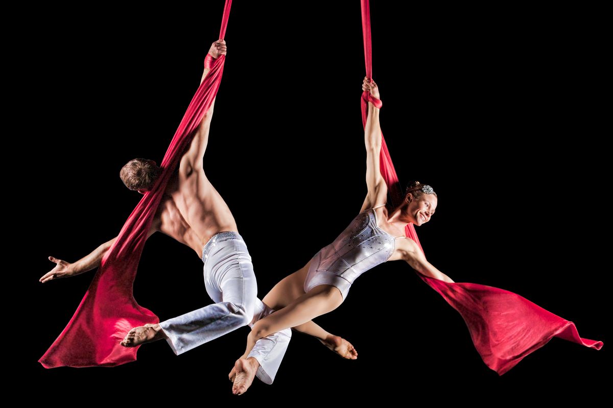 Acrobats, Contortionists, Jugglers + More Make Magic at the SF Symphony