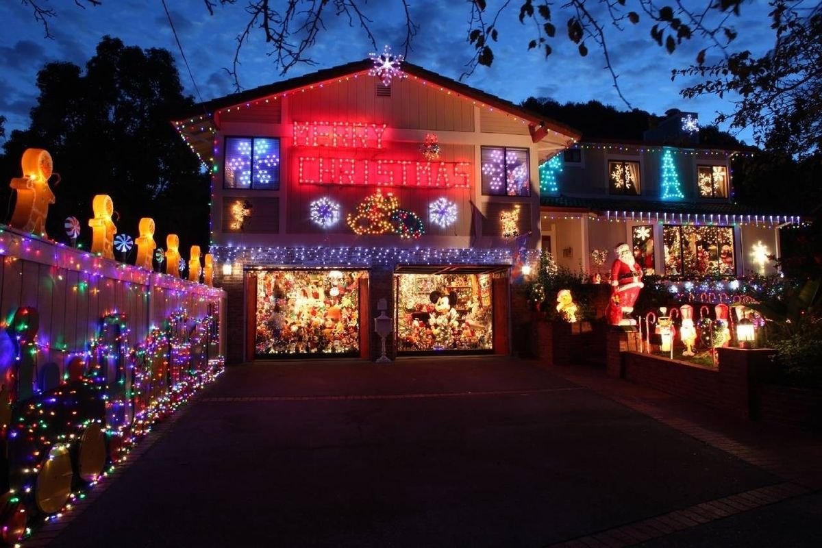 The Most Spectacular Holiday Lights in the Bay Area