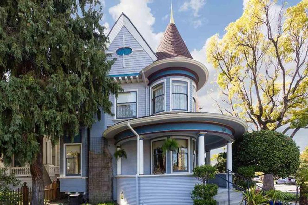 The Cutest Queen Anne Victorian in Alameda Has All the Right Details
