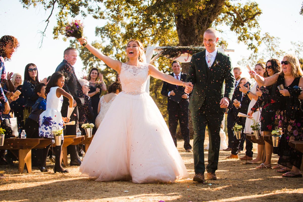 Wedding Inspiration: A Country Barbecue With Stylish, Vintage Trappings