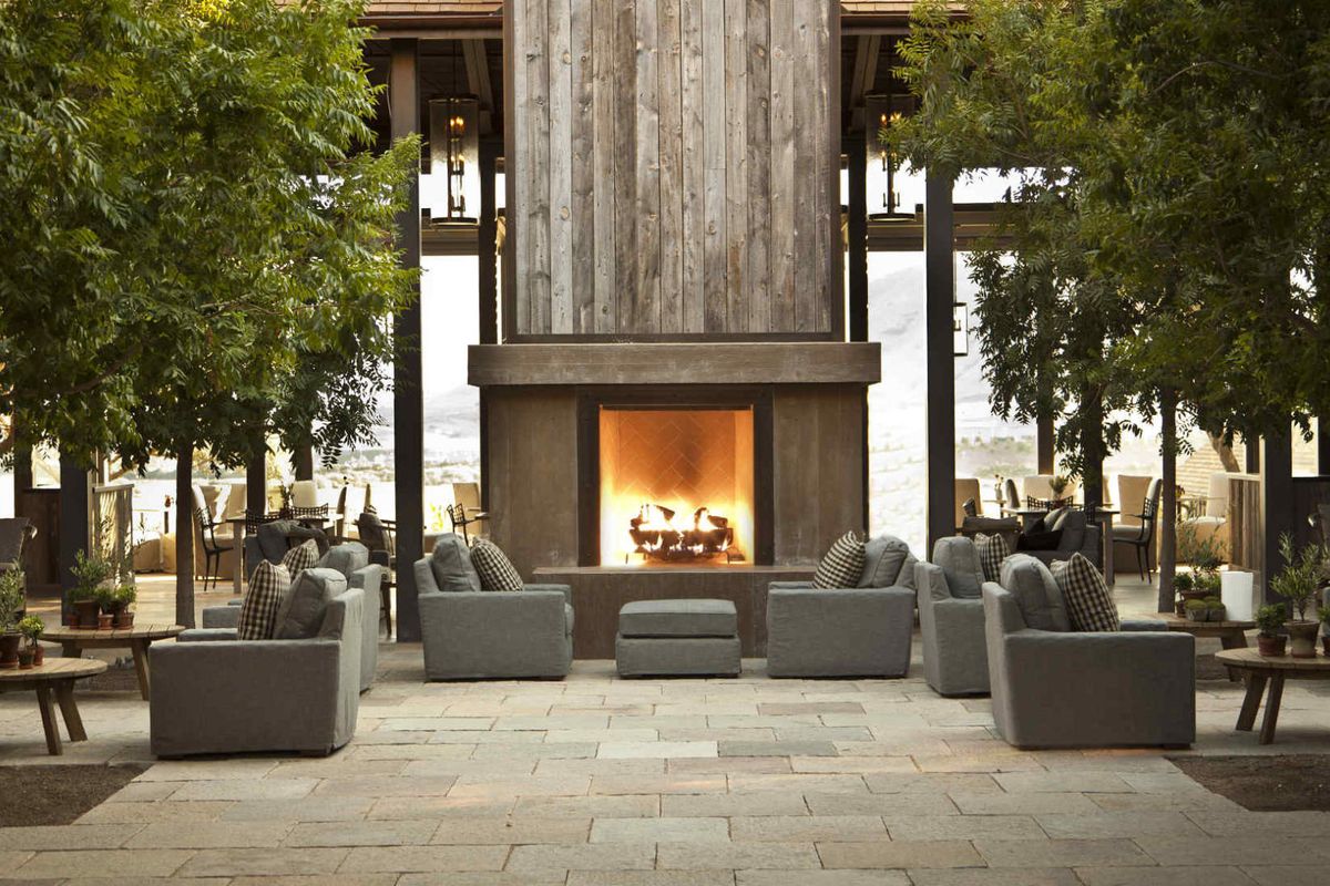 Get Cozy at 5 Wine Country Tasting Rooms With Fireplaces
