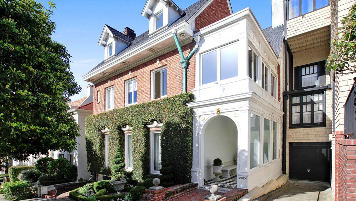 $14 Million Pac Heights manse has a basketball court and GGB views