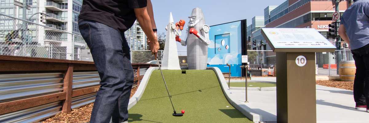 Mini golf and maximum food truckery make new Stagecoach Greens above-par fun