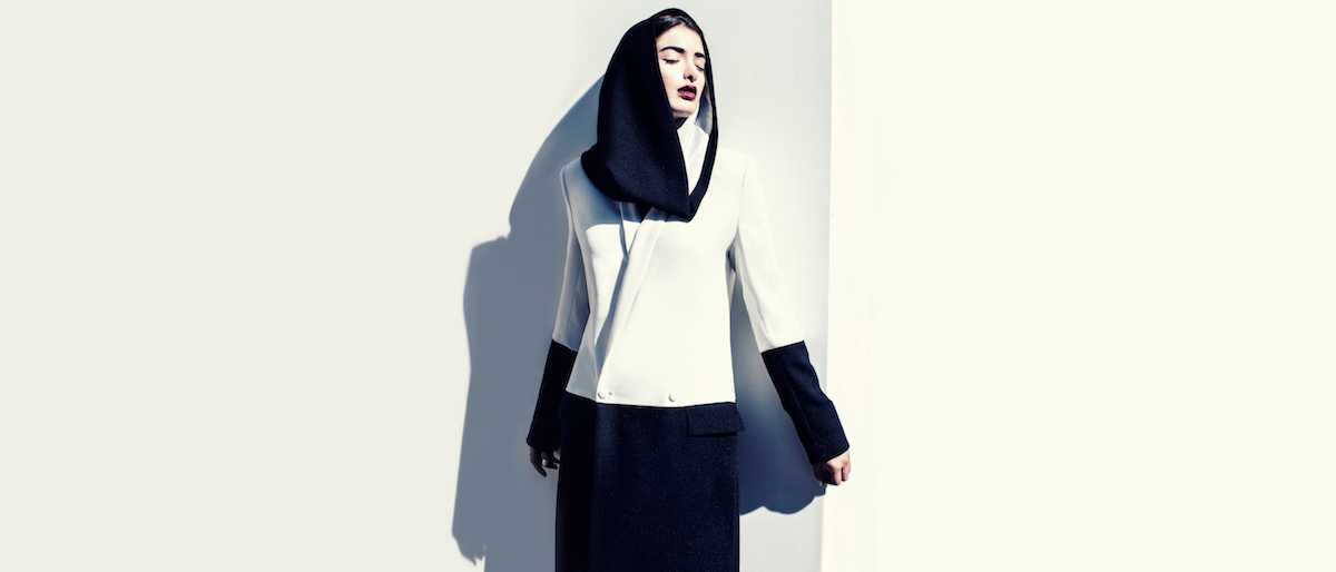 Modest and Proud: The de Young's Complex Look at Fashion in the Muslim World