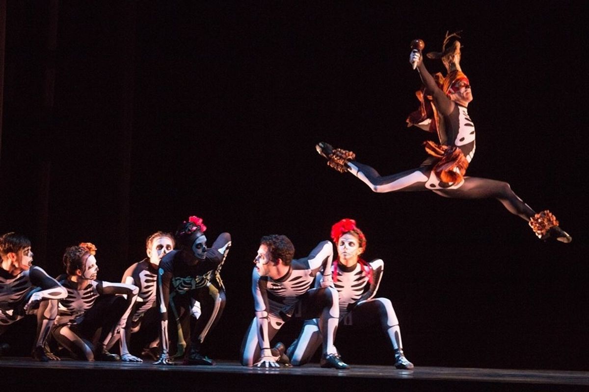 24 Fun Things: Día de Los Muertos, Feast Mendocino, the Big Book Sale + more Bay Area events