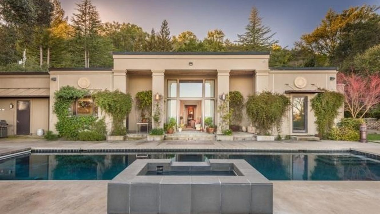 $6.7 million Sonoma estate is made for art lovers and bibliophiles