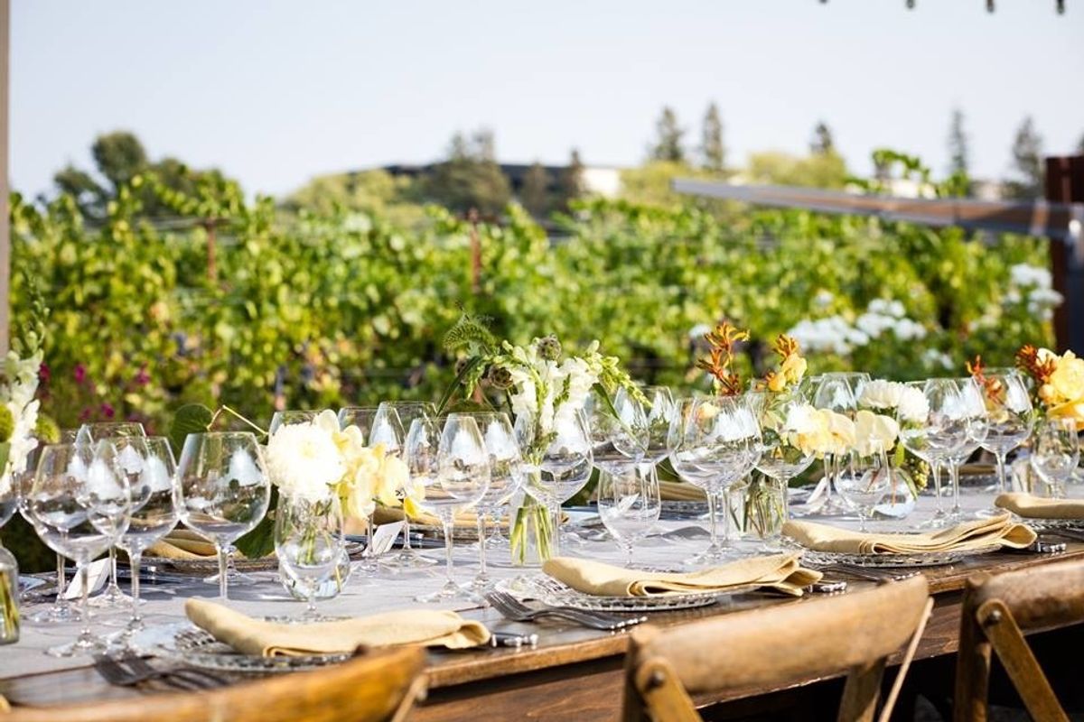 10 Alfresco Dinner Parties in Wine Country This Summer