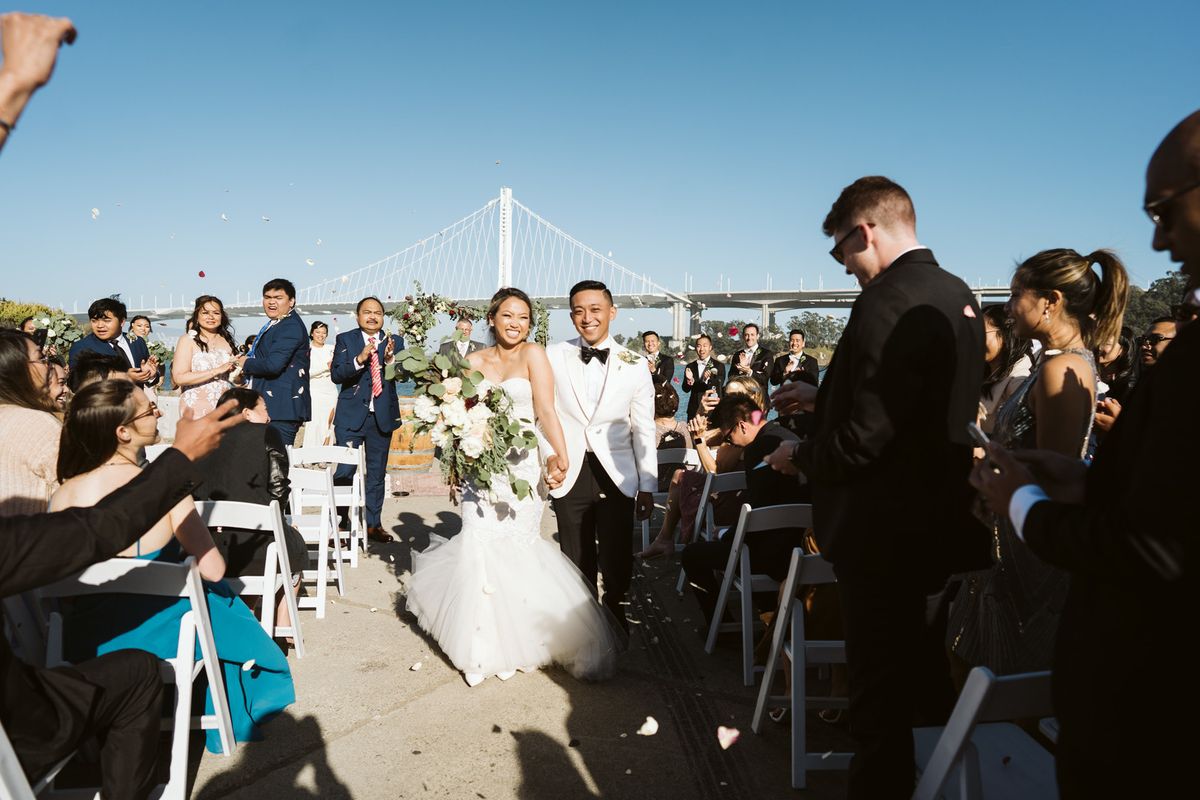 Wedding Inspiration: A cable car, Bob's Donuts, and bridge views made a quintessential SF bash on Treasure Island