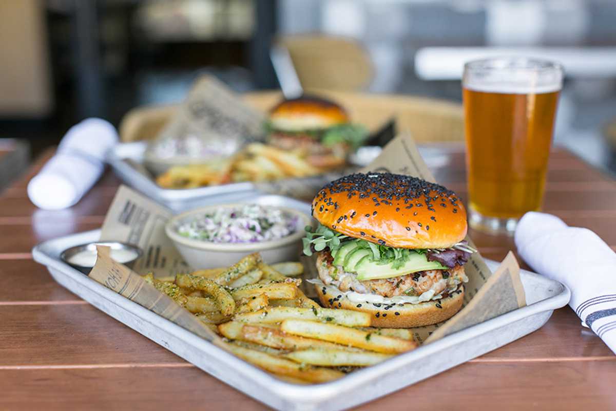 Summer is for ahi poke burgers