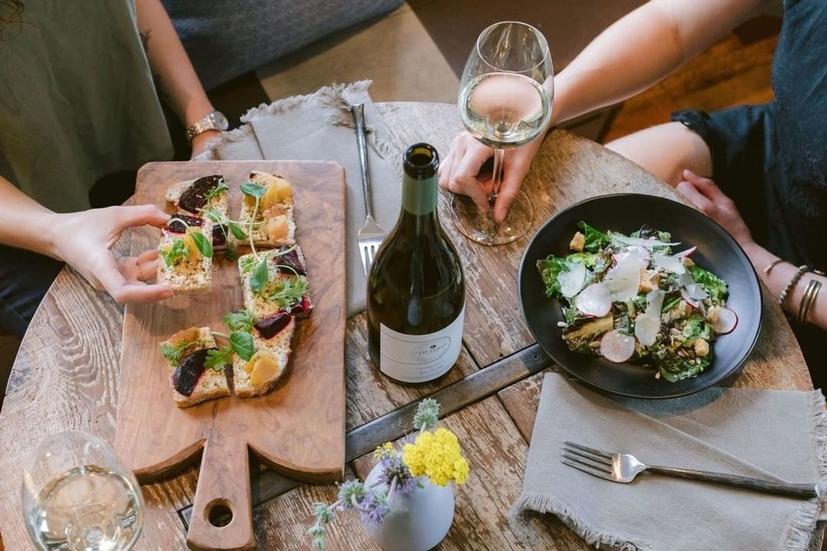 8 Napa Valley Wine Tasting Rooms That Serve a Solid, Delicious Lunch