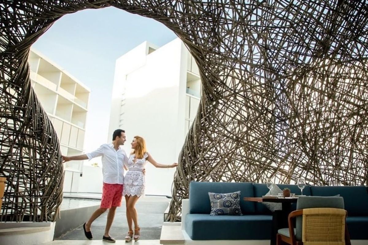 Meet your match at Hotel Zetta—then jet off to Viceroy Los Cabos
