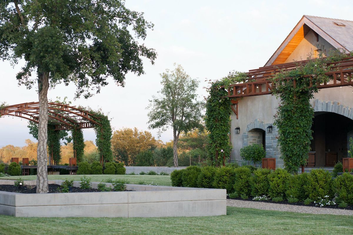 Sustainable wines, summery food pairings + alfresco yoga are on offer at Windsor's scenic new Bricoleur Vineyards