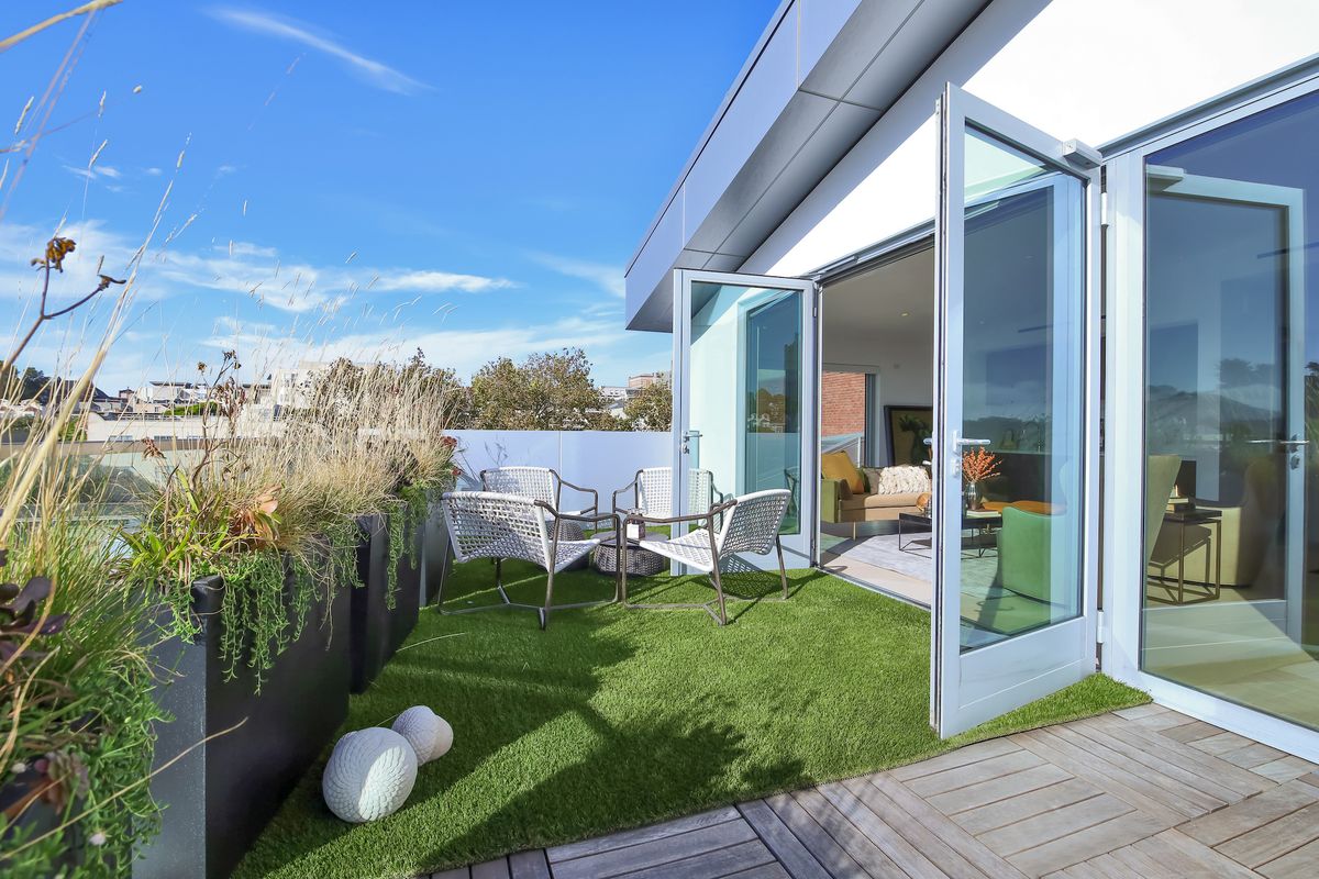 Asking $4.8 million, this Pac Heights townhome promises posh city living