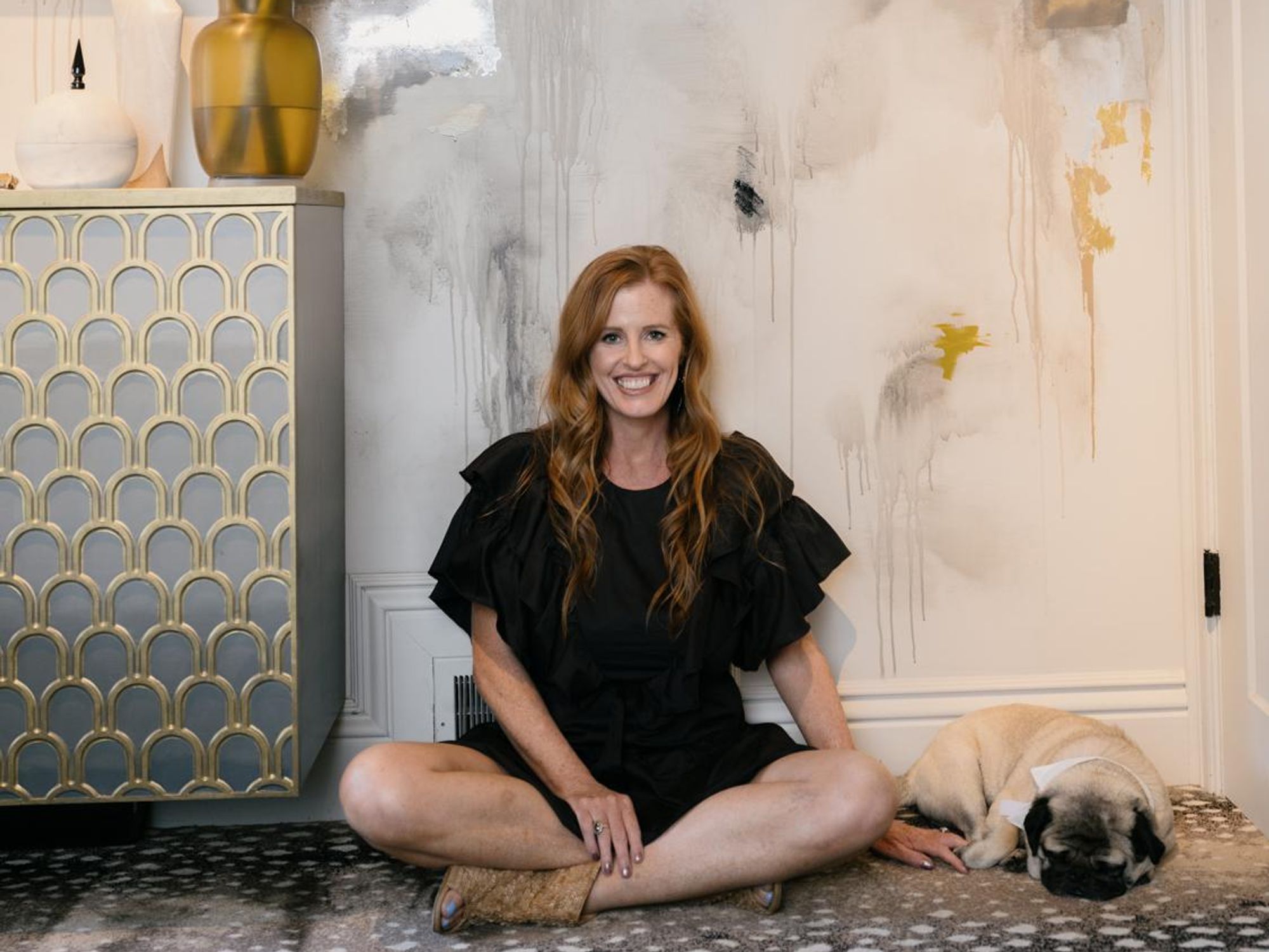 You've seen her wondrous walls. Meet Caroline Lizarraga, awesome decorative painter.