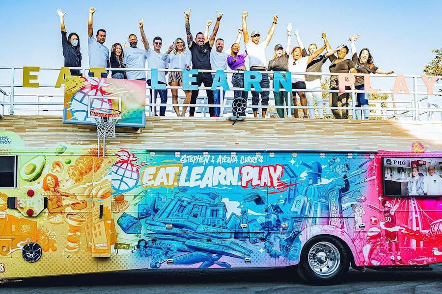 Ayesha and Steph Curry roll out a vibrant bus for Oakland kids + more good news around the Bay Area