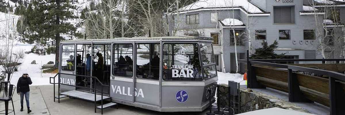 Lake Tahoe's Best On-Mountain Bars for Après Ski