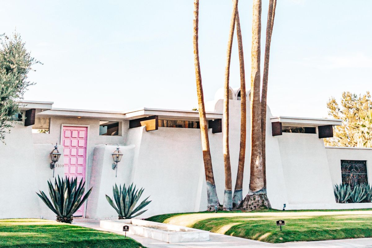 A Modern Guide to Palm Springs: Hipsters, Meet Old Hollywood