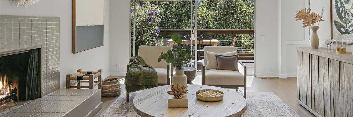 A cozy contemporary home with treetop views in Oakland Hills asks $1.5 million