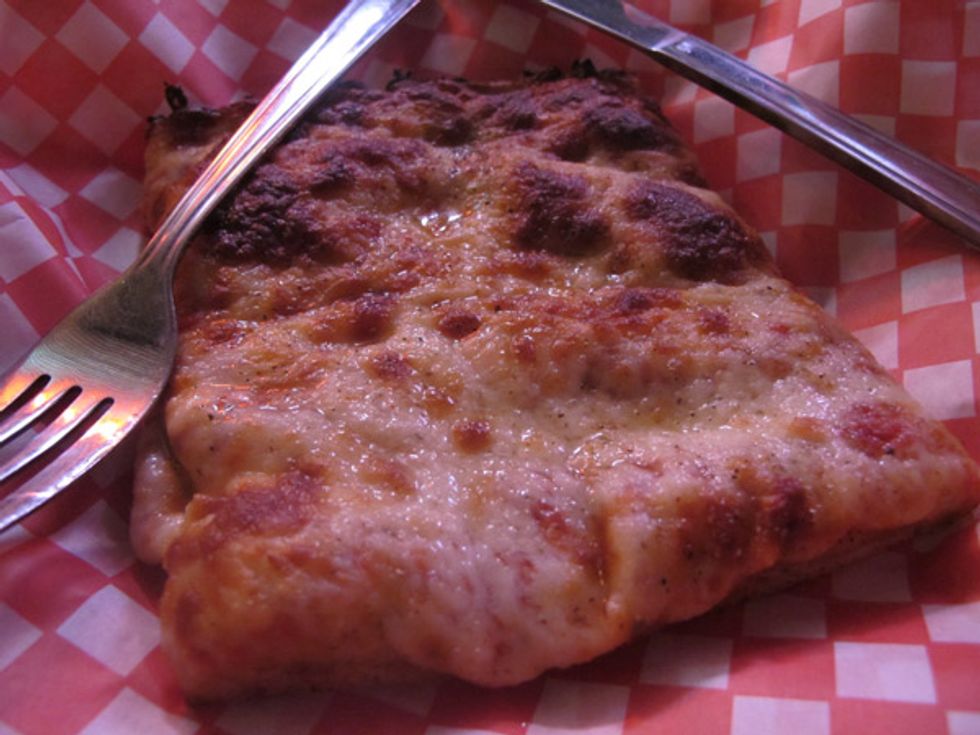 Refreshingly Unhip: SF's Top 5 Cheese Slices