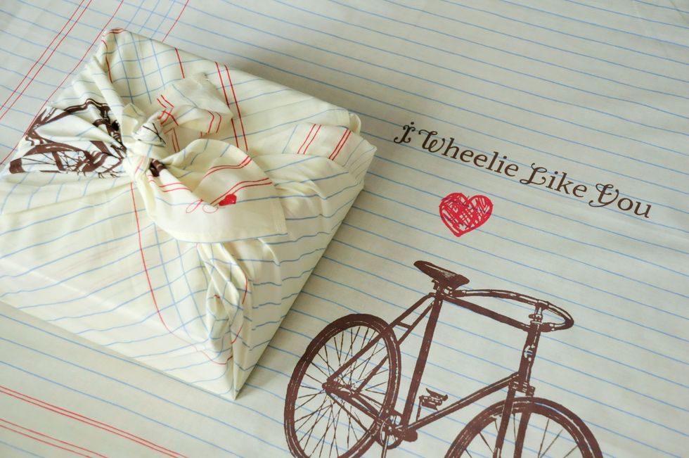 Eco-Friendly Gift Wrapping by Chewing the Cud