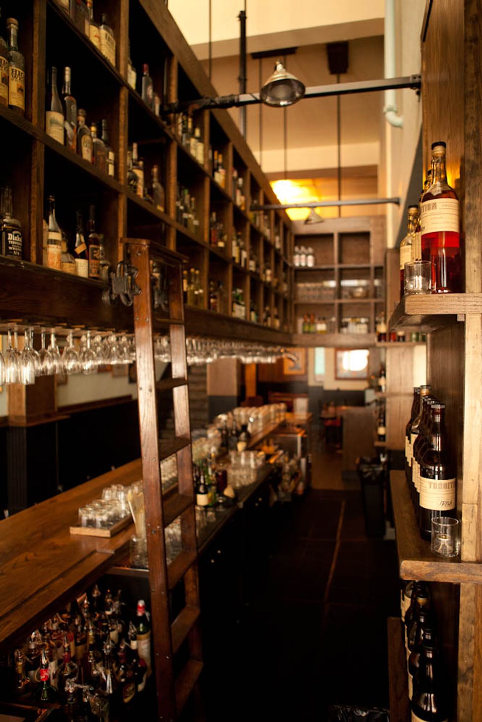 Tradition: Nine Bars in One, in the Tenderloin