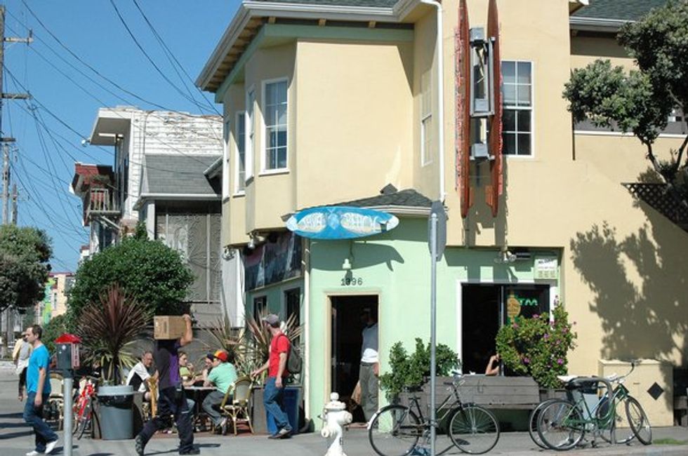 Five Beachy Cafes in Walking Distance to Ocean Beach