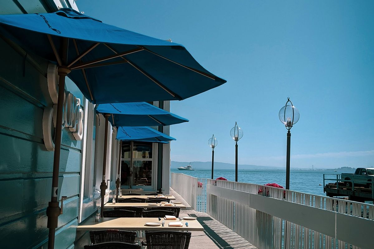 Alfresco eats, luxe stays + artistic community meet on Sausalito's iconic waterfront
