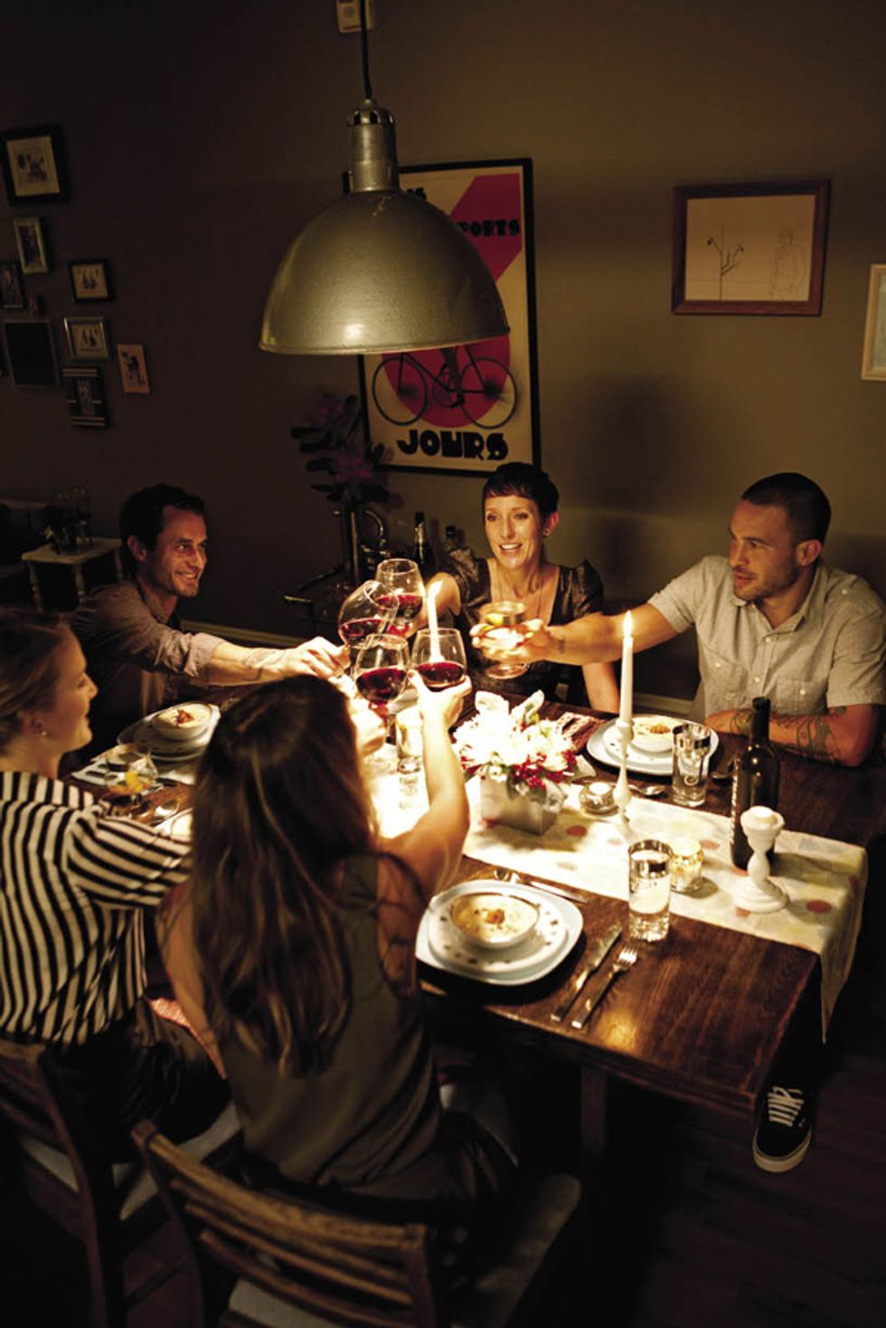 Entertaining in Small Apartments: A Big Night Goes Off Without a Hitch