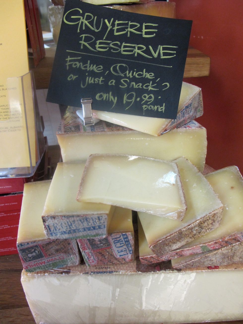 Cheese Plus Divulges Three Fondue Recipes