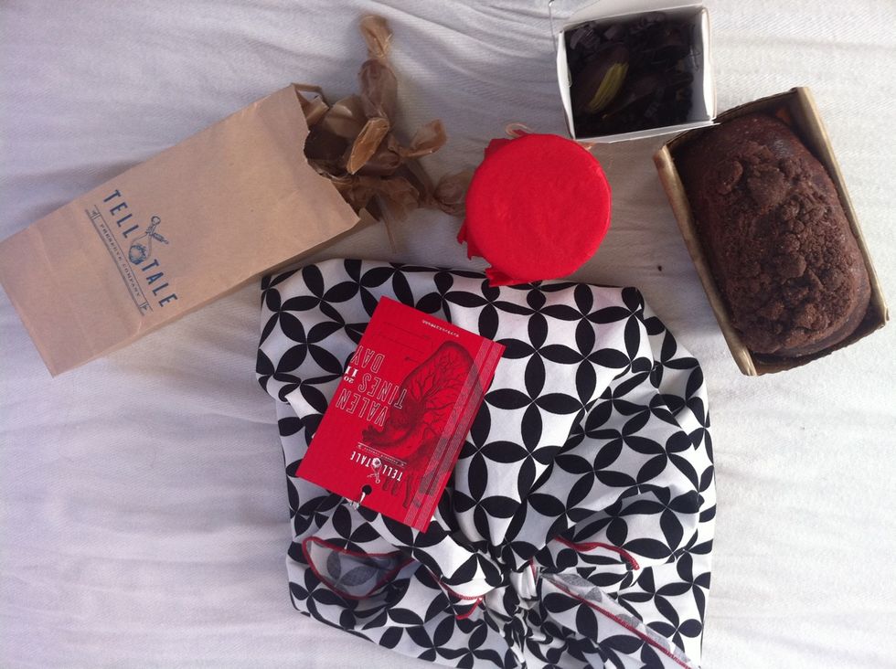 Countdown to V-Day: Tell Tale's (Sweet) Heart Picnic