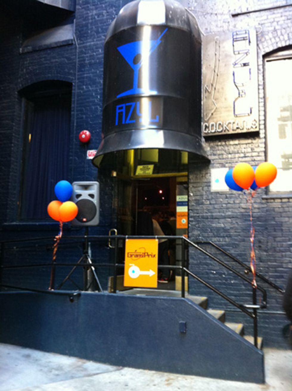 Grand Prix Coffee Pop Up Now Serving Blue Bottle Coffee in Union Square