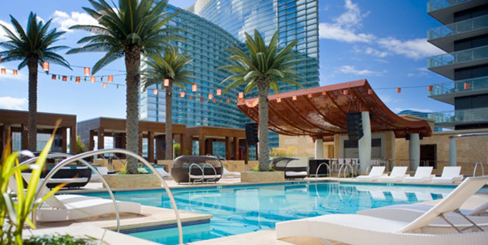 7 Vegas Pools Worth Compromising Your Integrity For