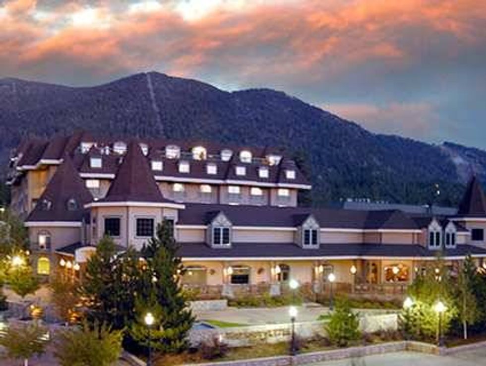 Escape to South Lake This Fall with Embassy Suites Lake Tahoe