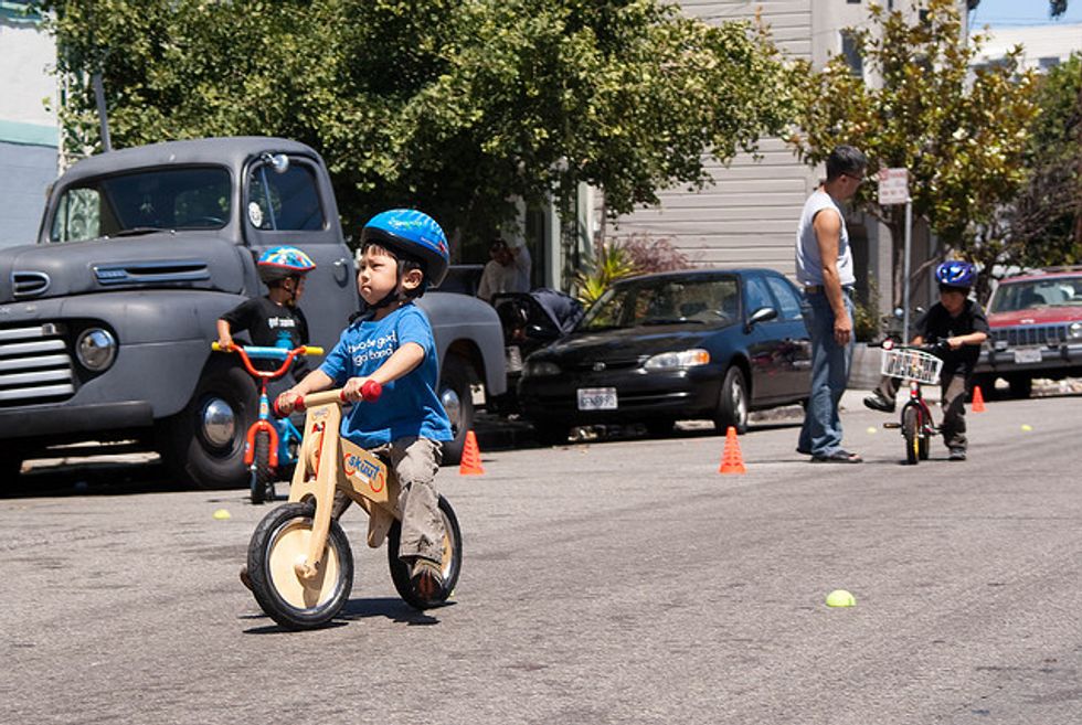 Chain Gang: Teach Your Kids to Ride Without Training Wheels This Sunday