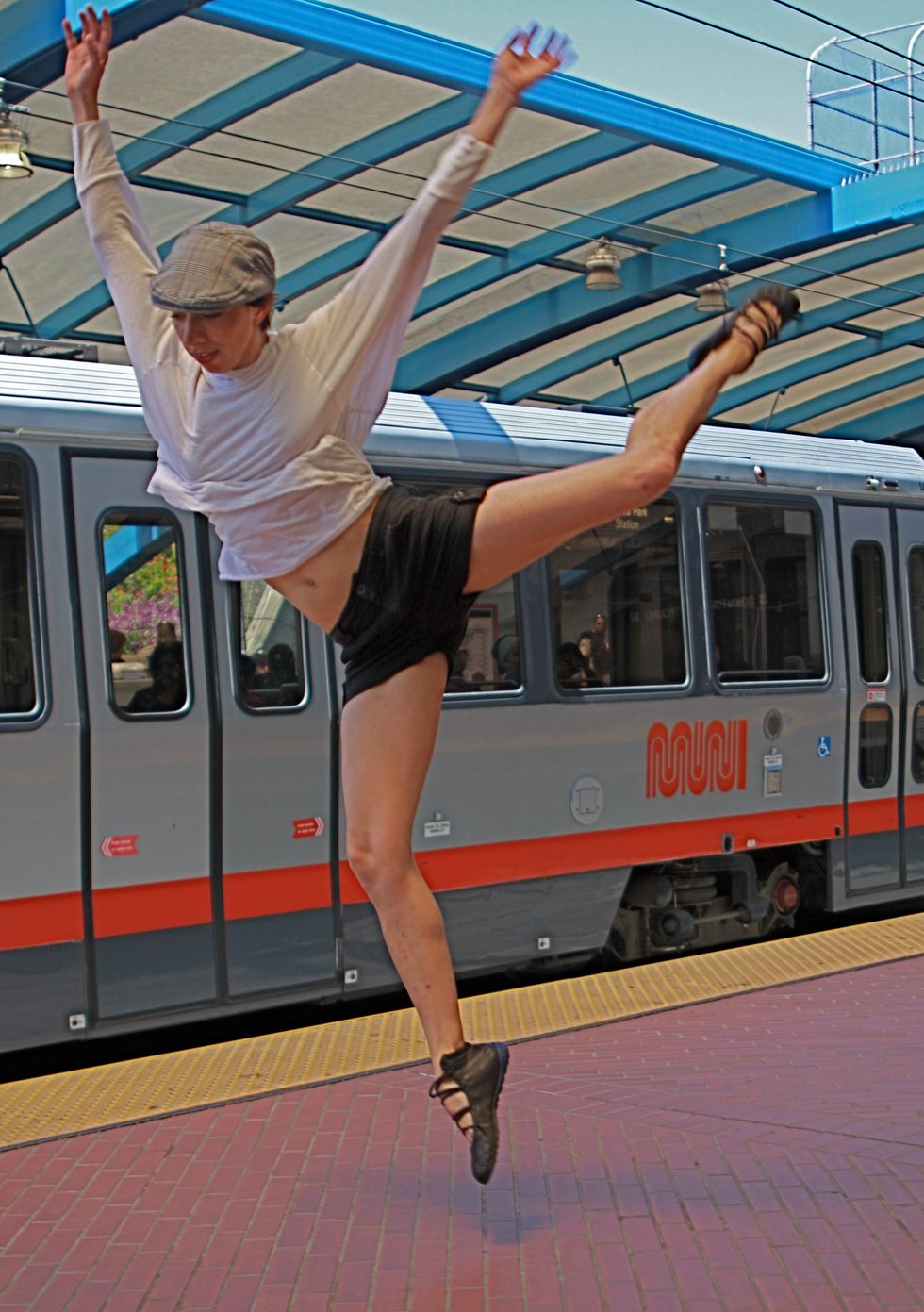 Dancing on MUNI, It's a Thing