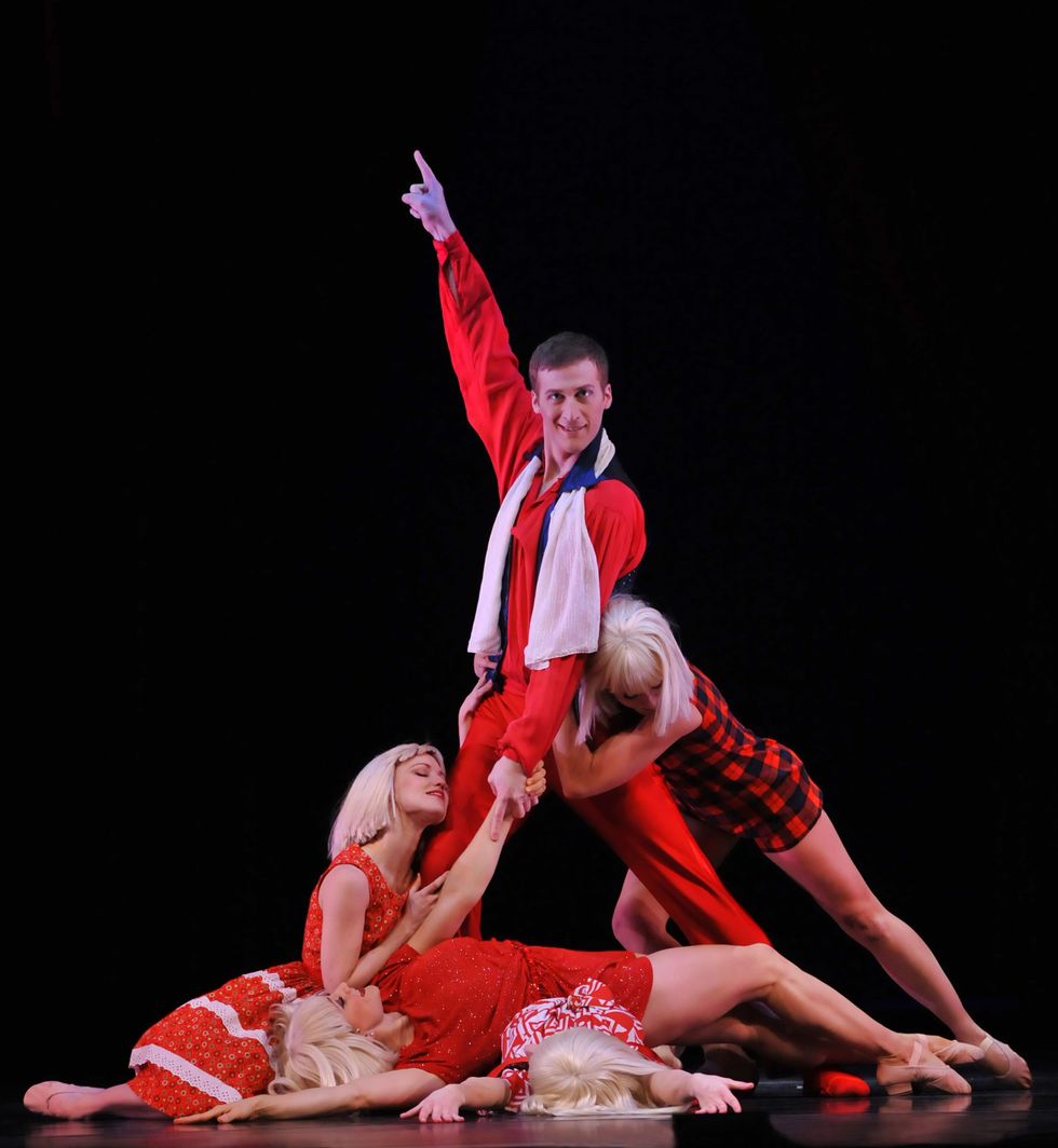 The “How the Holly is it Christmas Already?” Dance Edition