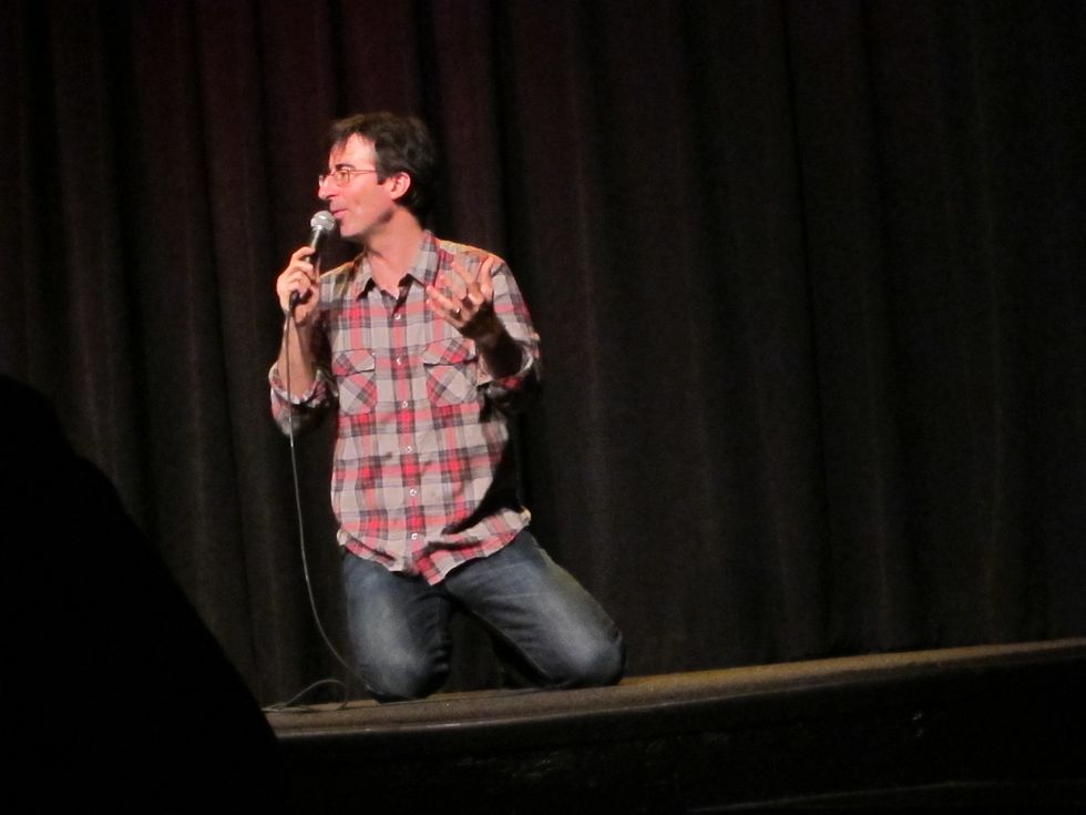 John Oliver Smuggles Sage Advice into Cobb's Comedy Club