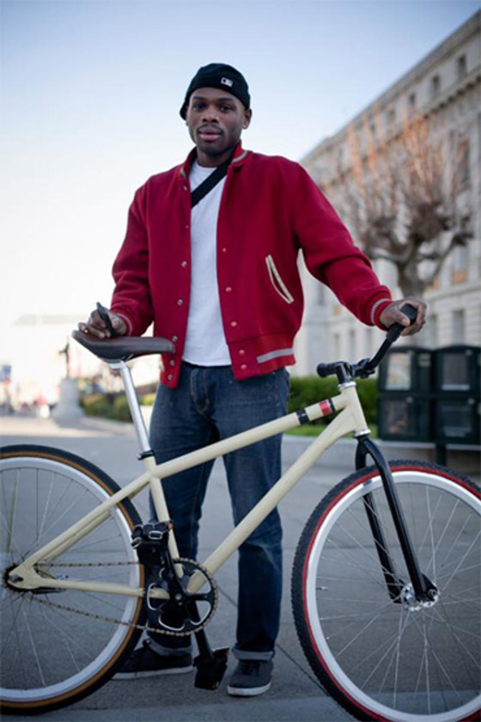 SF Street Style: Classic Red, White, Blue + A Custom 2-Speed on Van Ness