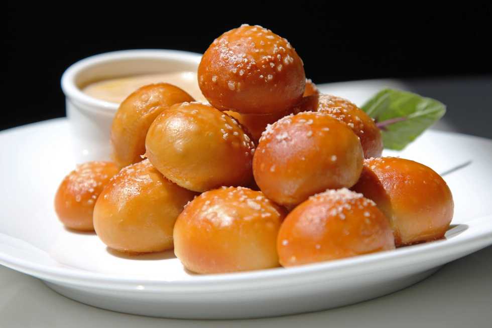 Secret Recipe: Truffled Gruyere Cheese Fondue from 25 Lusk