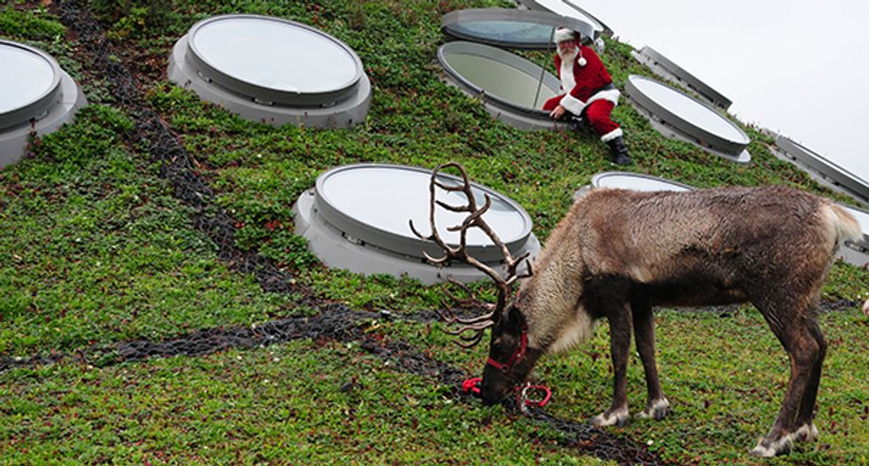 Win Tickets to the Cal Academy of Sciences' 'Tis the Season for Science Festivities
