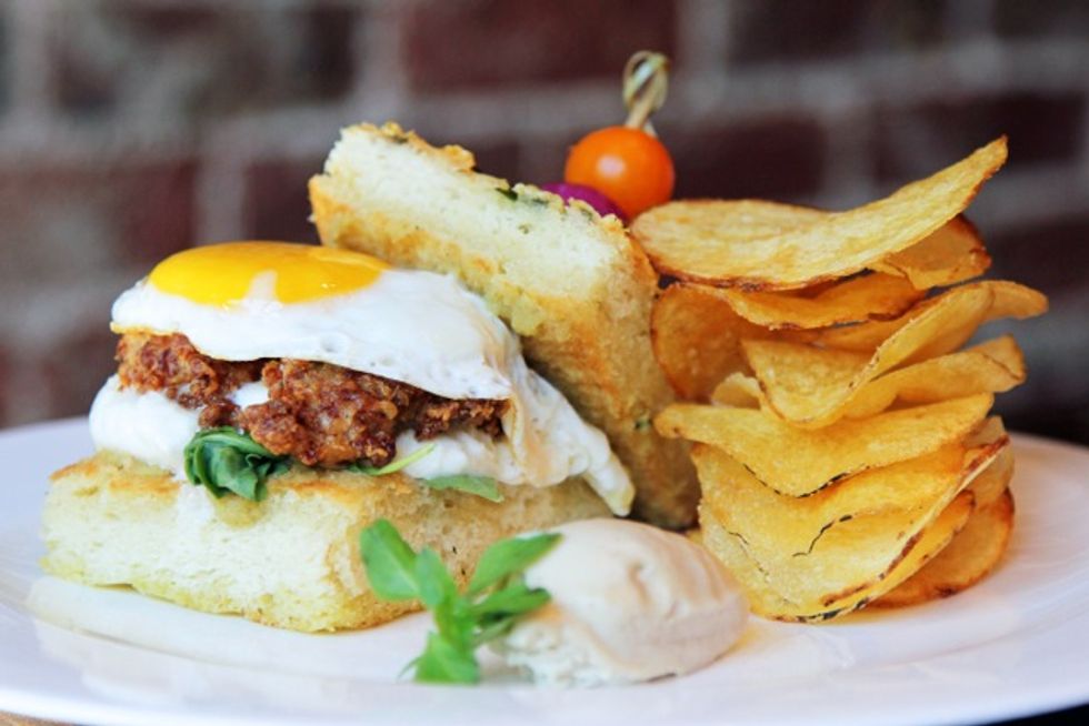 Foodie Agenda: Epic Food Fests, Free Jelly Beans, and More