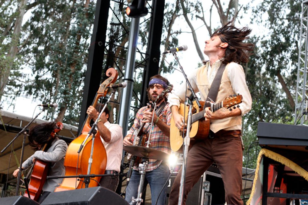 Win Tickets to See the Avett Brothers at America's Cup Pavilion!